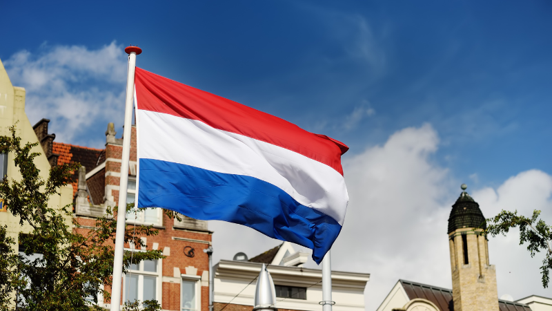 Team of healthcare professionals working together in a rewarding career in the Netherlands